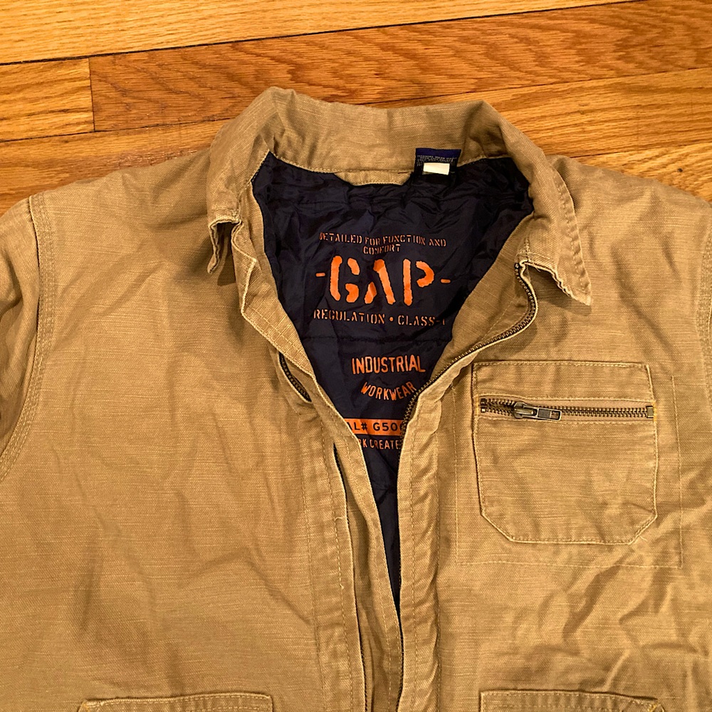 Gap cotton canvas(similar to a carhardt) brown youth jacket; size large